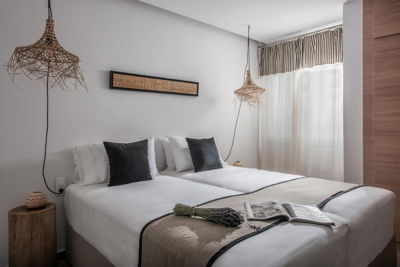 הרסוניסוס Khroma Luxury Suite 2 Beach Front Apartment מראה חיצוני תמונה