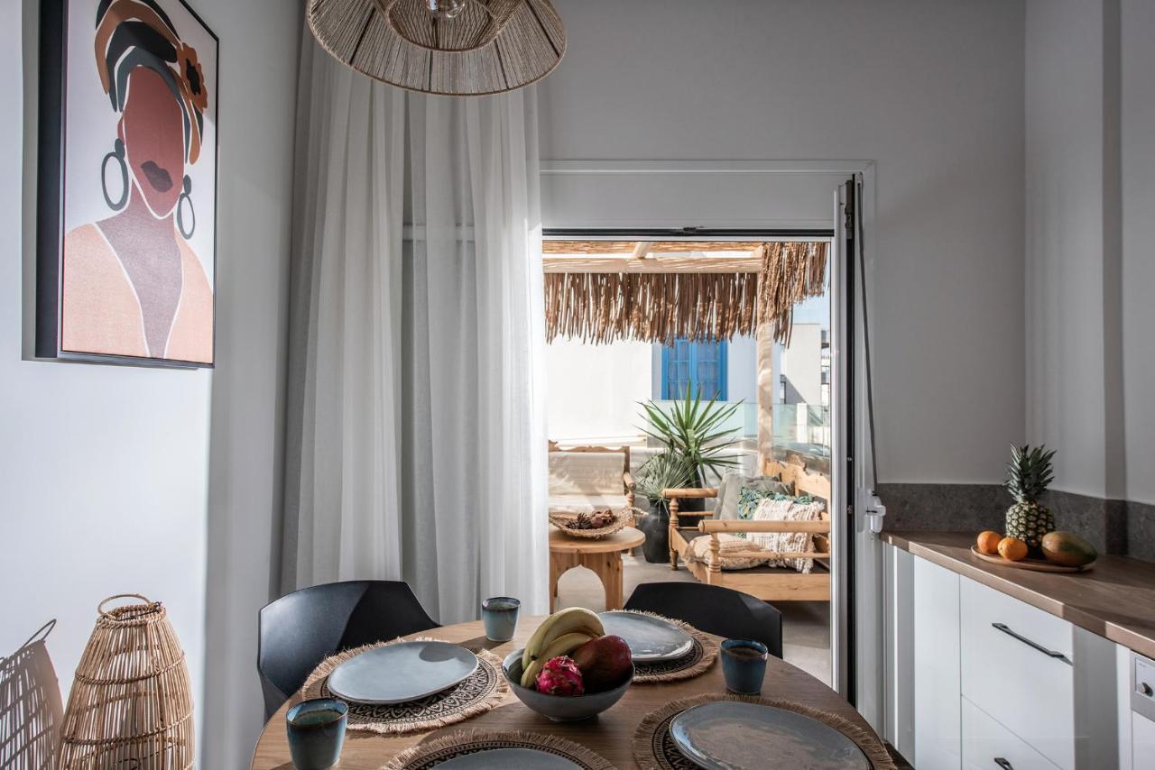 הרסוניסוס Khroma Luxury Suite 2 Beach Front Apartment מראה חיצוני תמונה