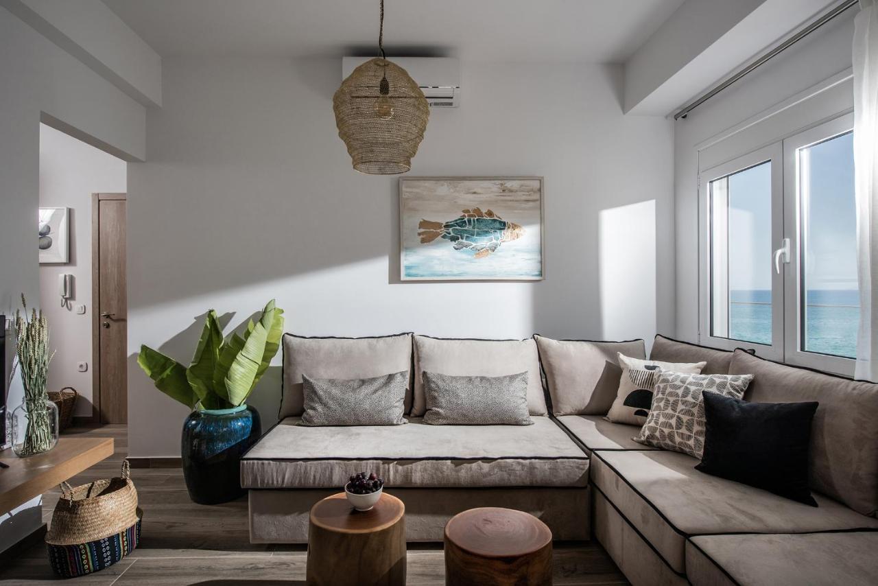 הרסוניסוס Khroma Luxury Suite 2 Beach Front Apartment מראה חיצוני תמונה