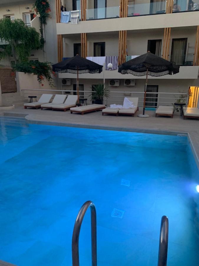 הרסוניסוס Khroma Luxury Suite 2 Beach Front Apartment מראה חיצוני תמונה